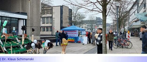 „Friedensbündnis Mönchengladbach“ informierte  am 21. Januar auf dem Rheydter Wochenmarkt • Atomwaffen und Ukraine-Krieg im Mittelpunkt